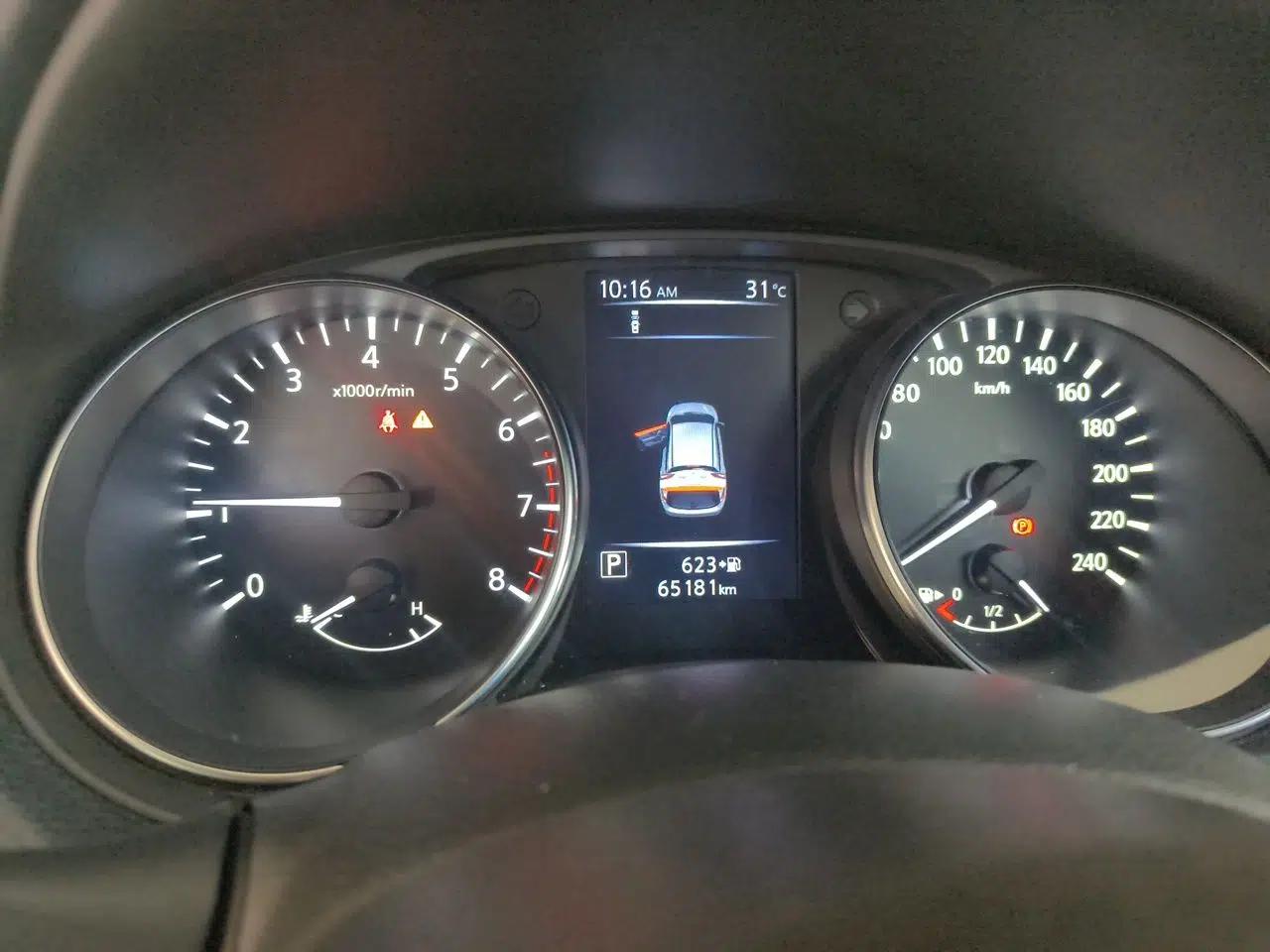 Nissan Qashqai 2019 2.0L CVT Luxury Edition — миниатюра 11