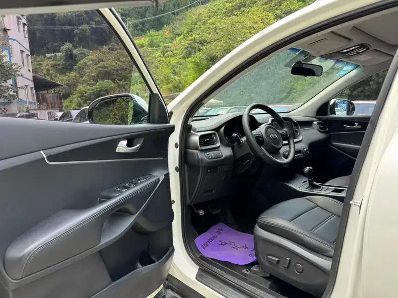 2016 Sorento L 2.4L Gasoline 4WD Custom Edition 7-Seater (China IV Emission Standard) — миниатюра 29