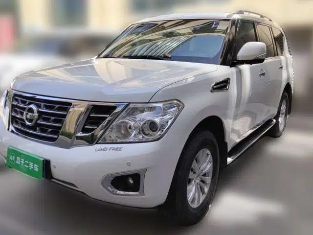 Nissan Patrol G-Class Tuluo 7-Seater 4.0