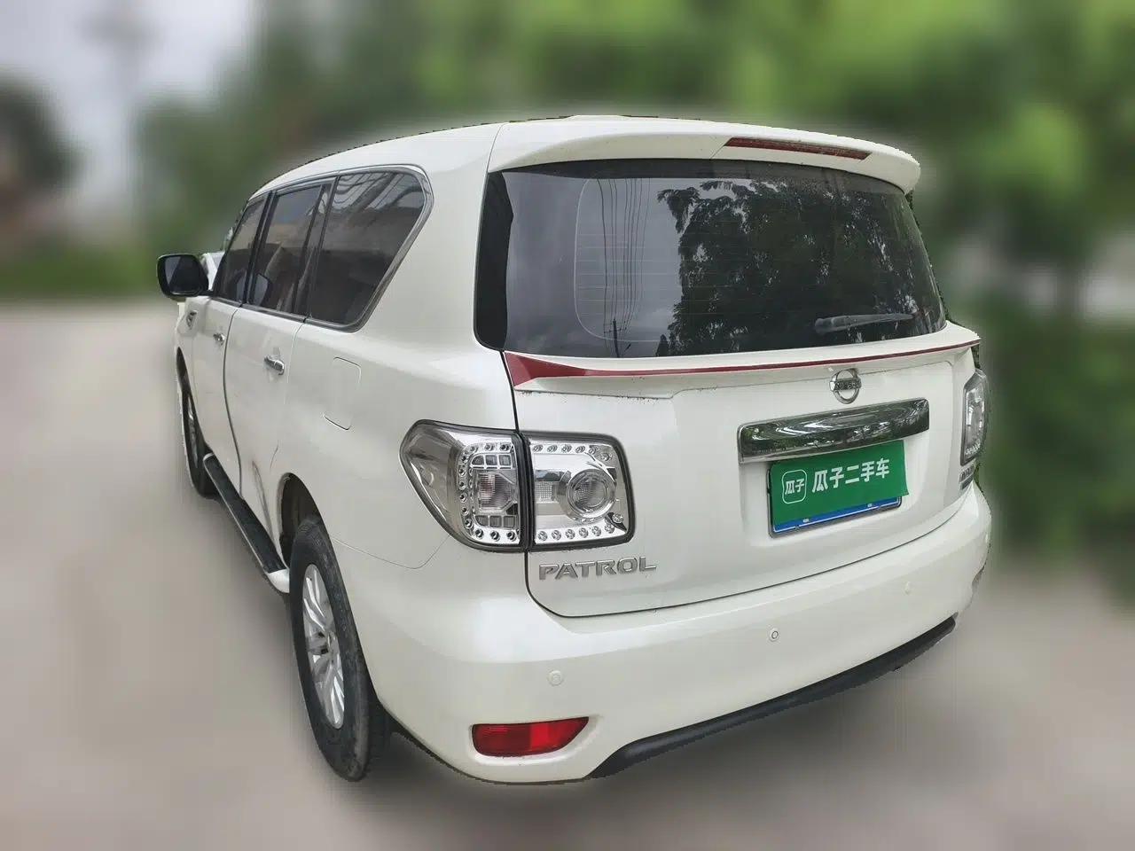 Nissan Patrol 4.0L Automatic 7-Seater (Parallel Import) — миниатюра 4