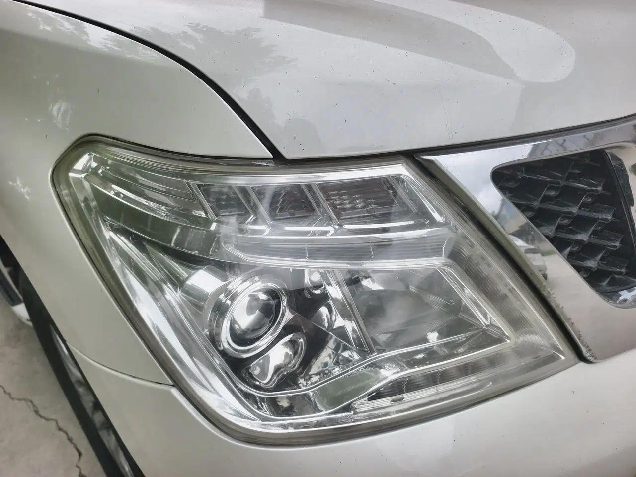 Nissan Patrol 4.0L Automatic 7-Seater (Parallel Import) — миниатюра 7
