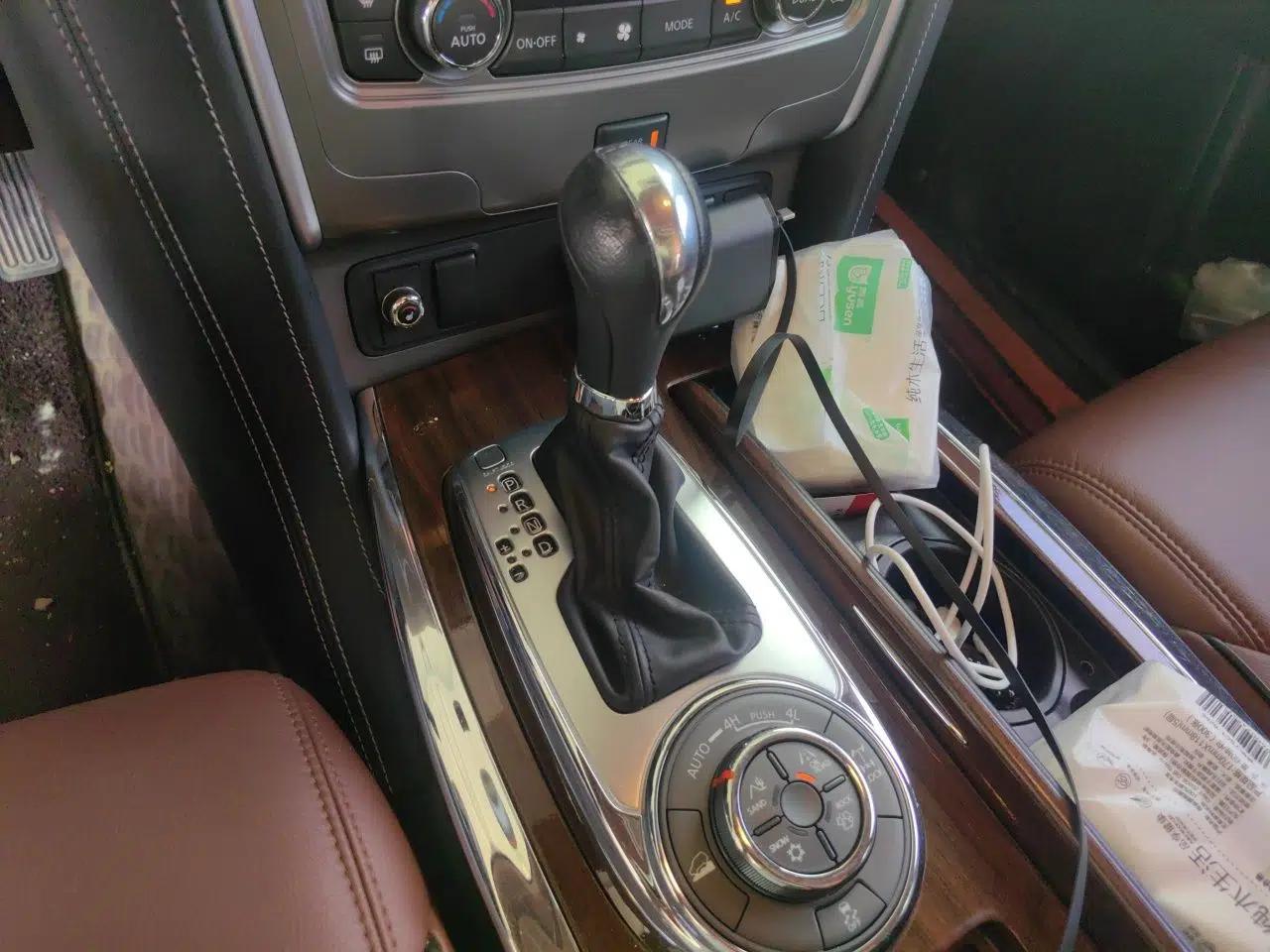 Nissan Patrol 2018 4.0L SE Middle East Version — миниатюра 14