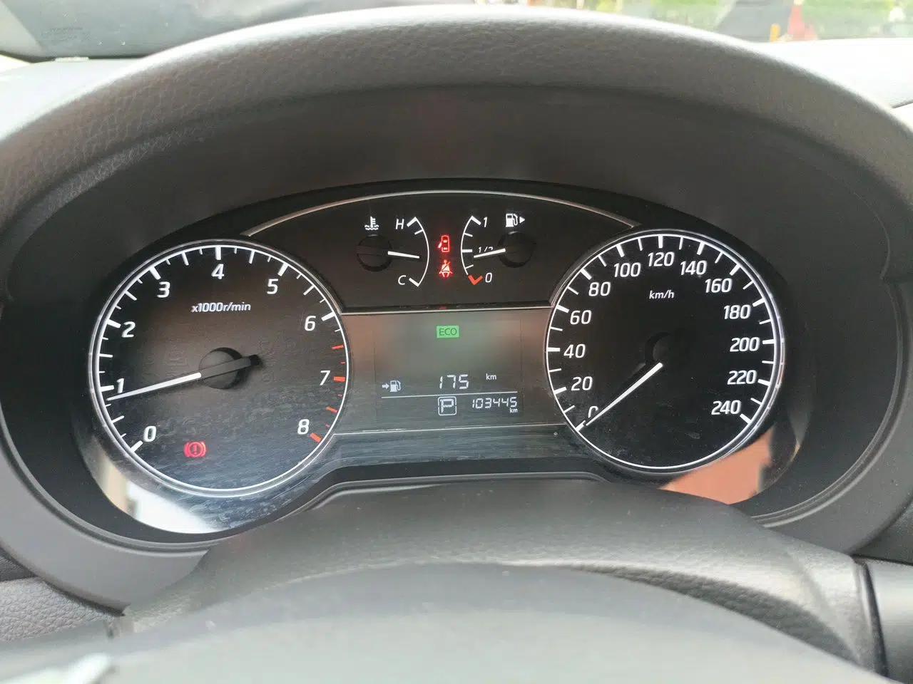 Nissan Tiida 2016 1.6L CVT Cool Dynamic Edition — миниатюра 11