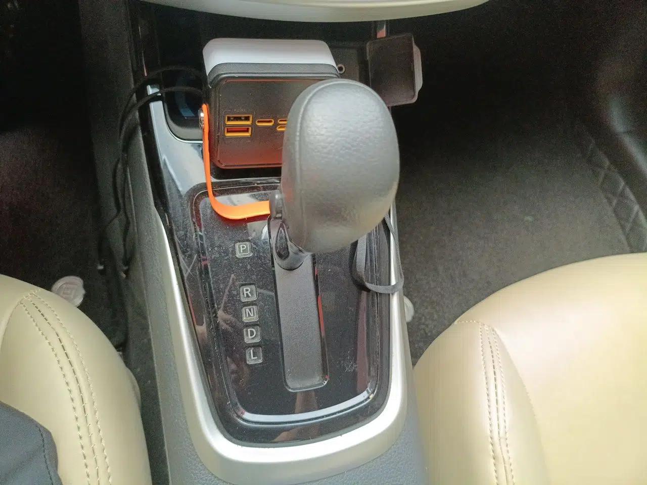 Nissan Tiida 2016 1.6L CVT Cool Dynamic Edition — миниатюра 14