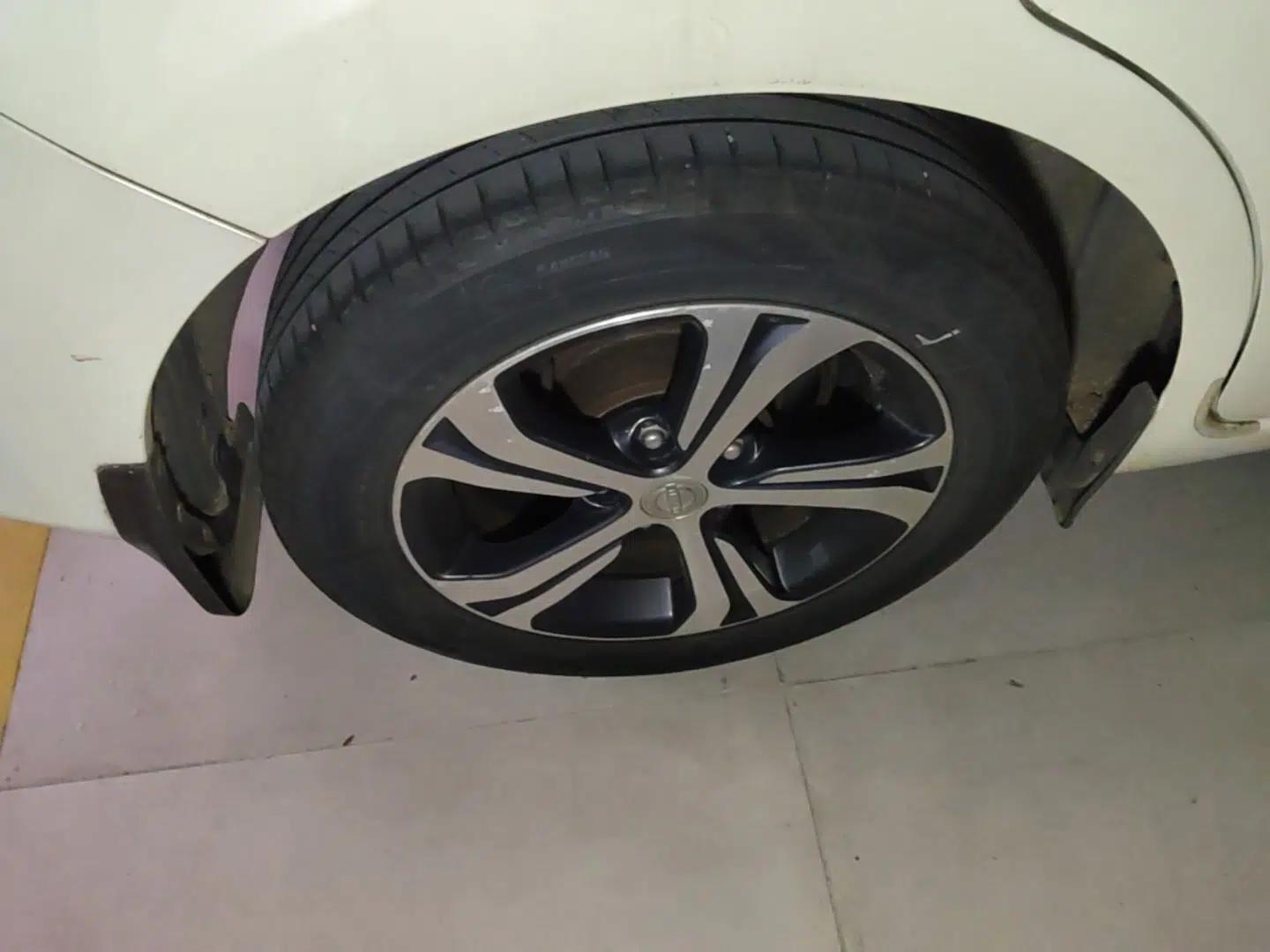 Nissan Tiida 2016 1.6L CVT Smart Drive Edition — миниатюра 11