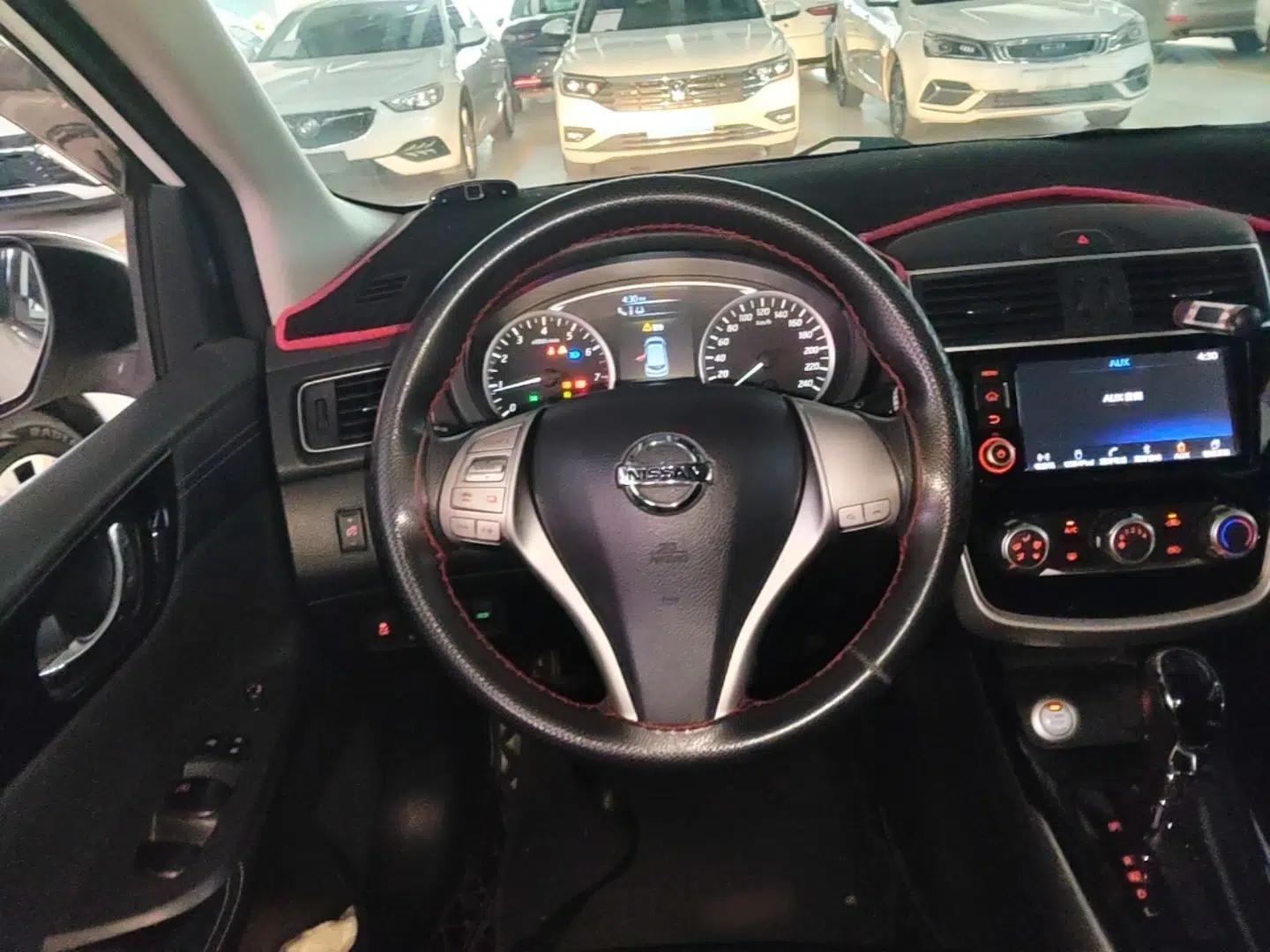 Nissan Tiida 2016 1.6L CVT Smart Drive Edition — миниатюра 13