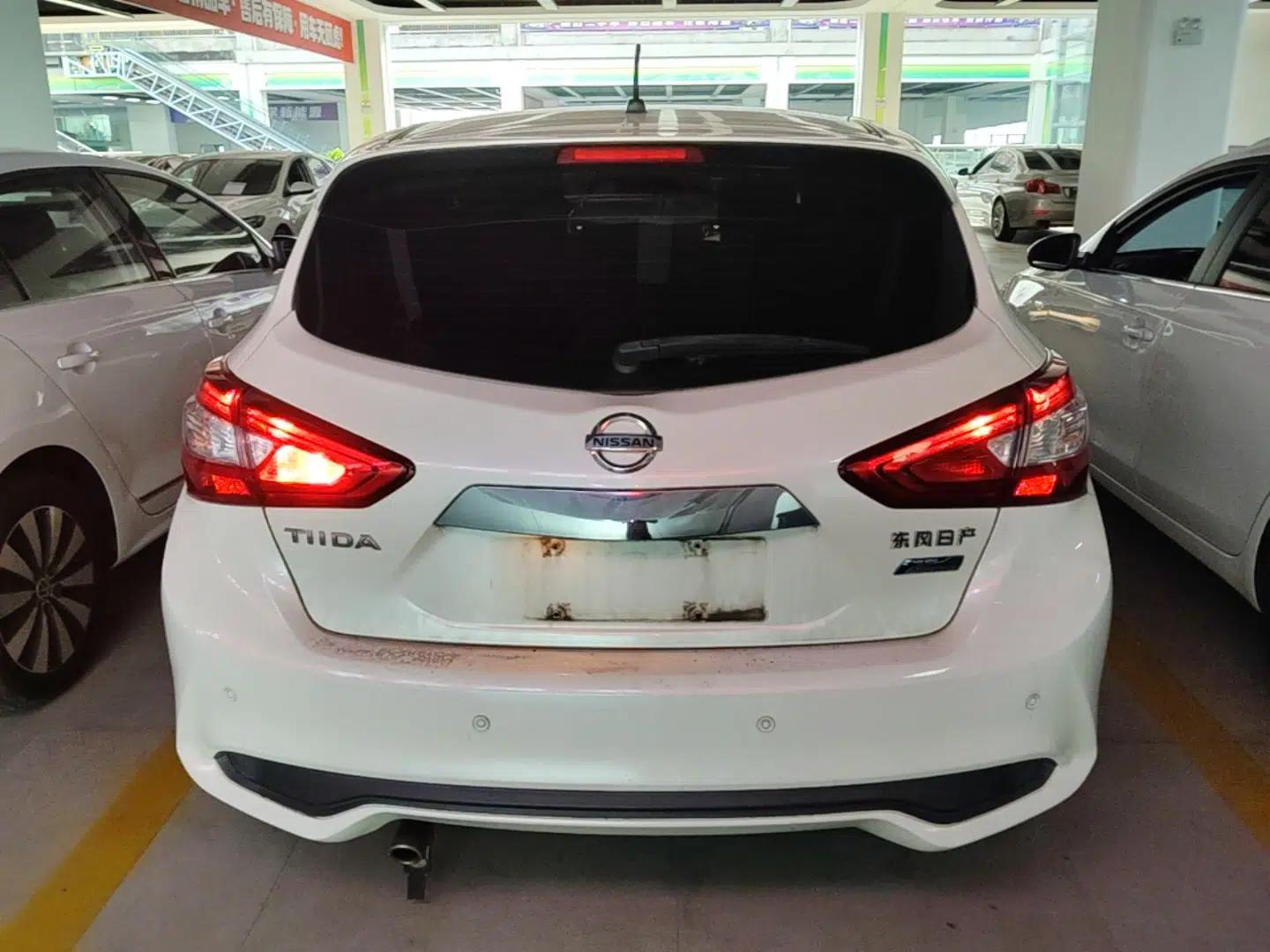 Nissan Tiida 2016 1.6L CVT Smart Drive Edition — миниатюра 5