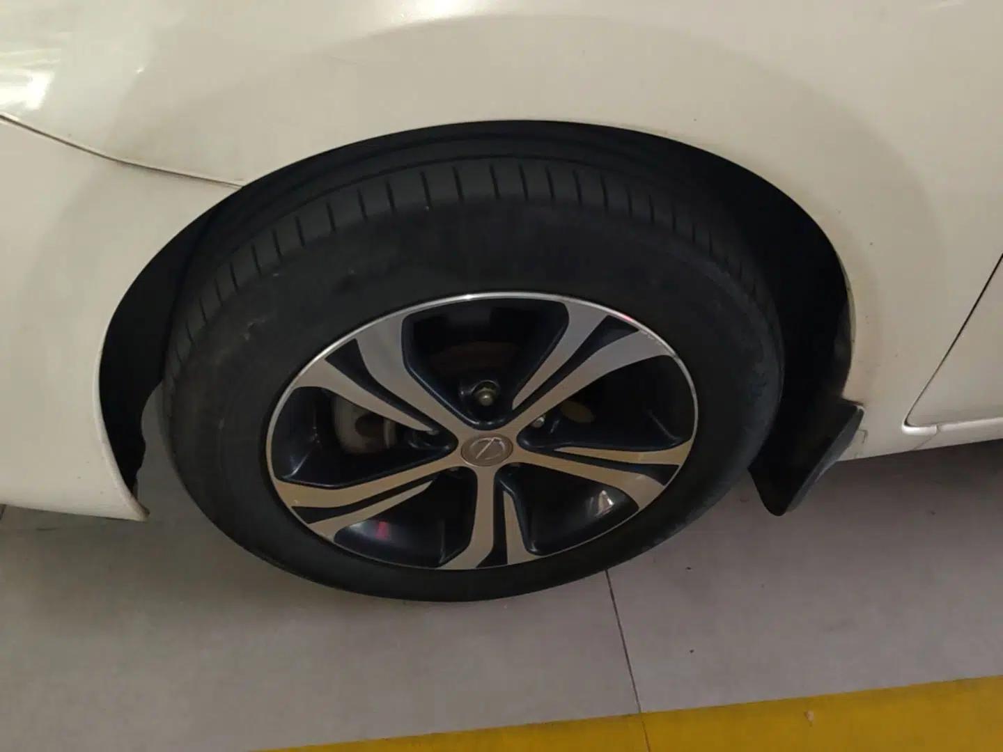 Nissan Tiida 2016 1.6L CVT Smart Drive Edition — миниатюра 10
