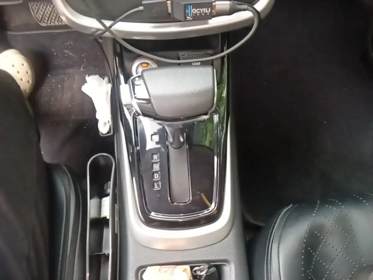 Nissan Tiida 2016 1.6L CVT Smart Drive Edition — миниатюра 14