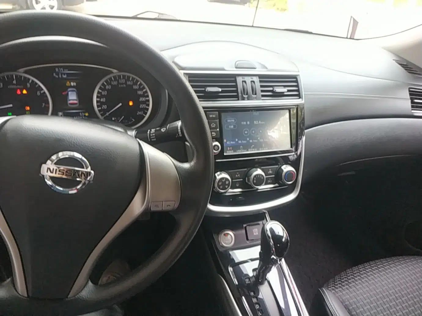 Nissan Tiida 2016 1.6L CVT Smart Drive Edition — миниатюра 12