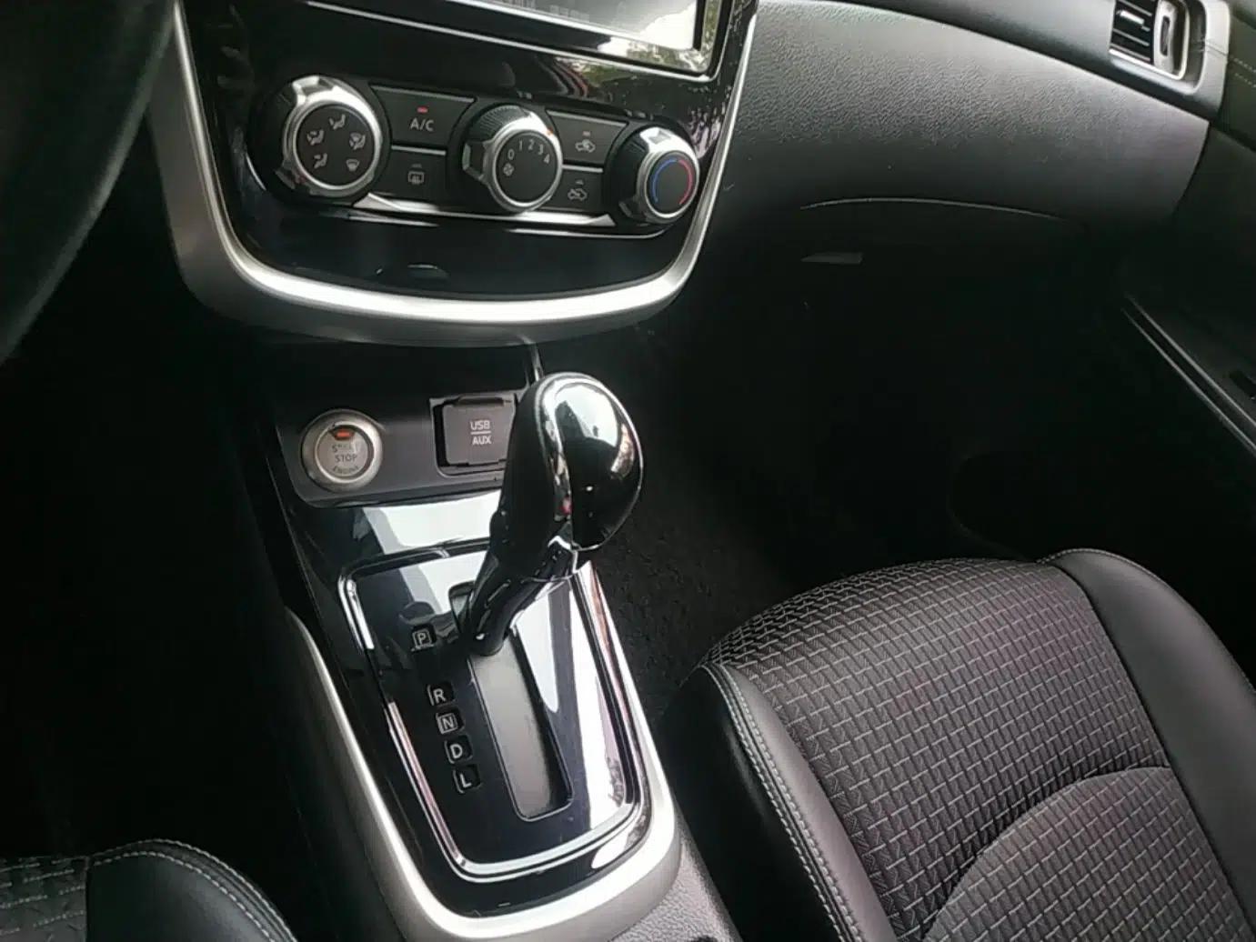 Nissan Tiida 2016 1.6L CVT Smart Drive Edition — миниатюра 16
