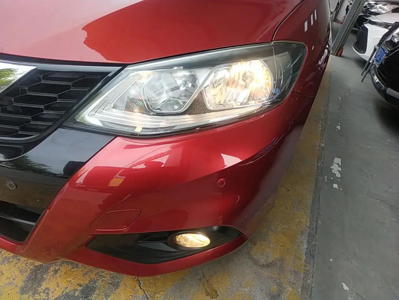 Nissan Tiida 2016 1.6L CVT Smart Drive Edition — миниатюра 8