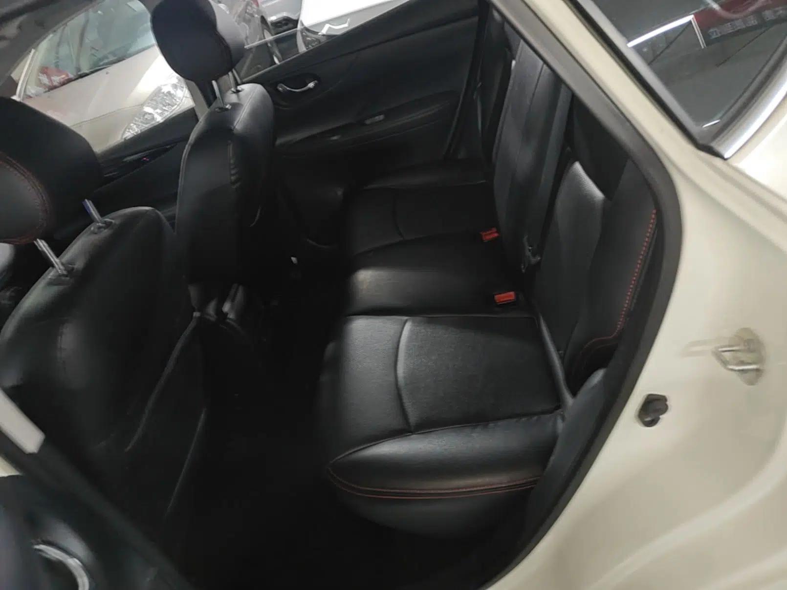 Nissan Tiida 2021 1.6L CVT Cool Edition — миниатюра 20