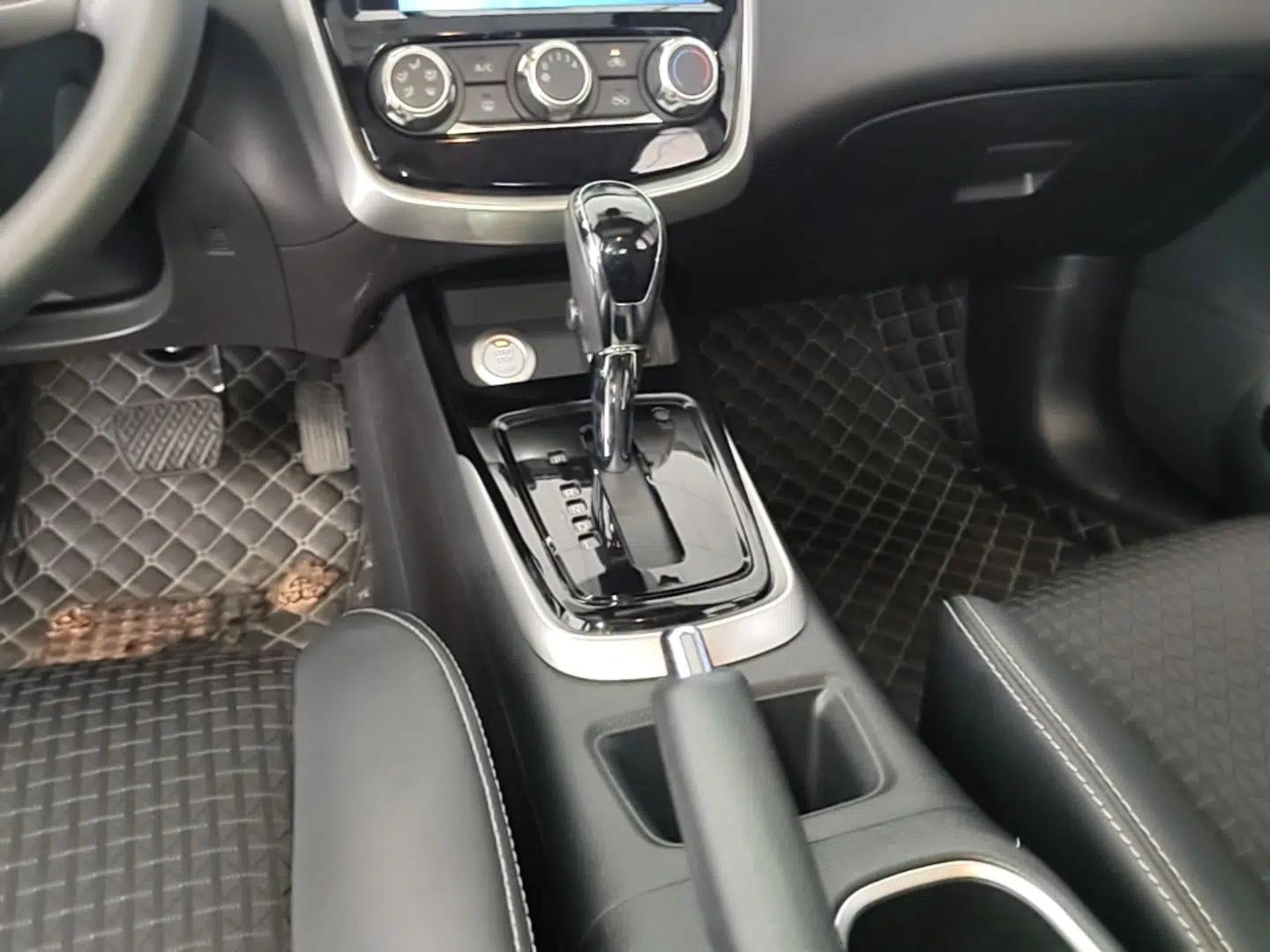 Nissan Tiida 2019 1.6L CVT Smart Drive Version China VI Standard — миниатюра 16