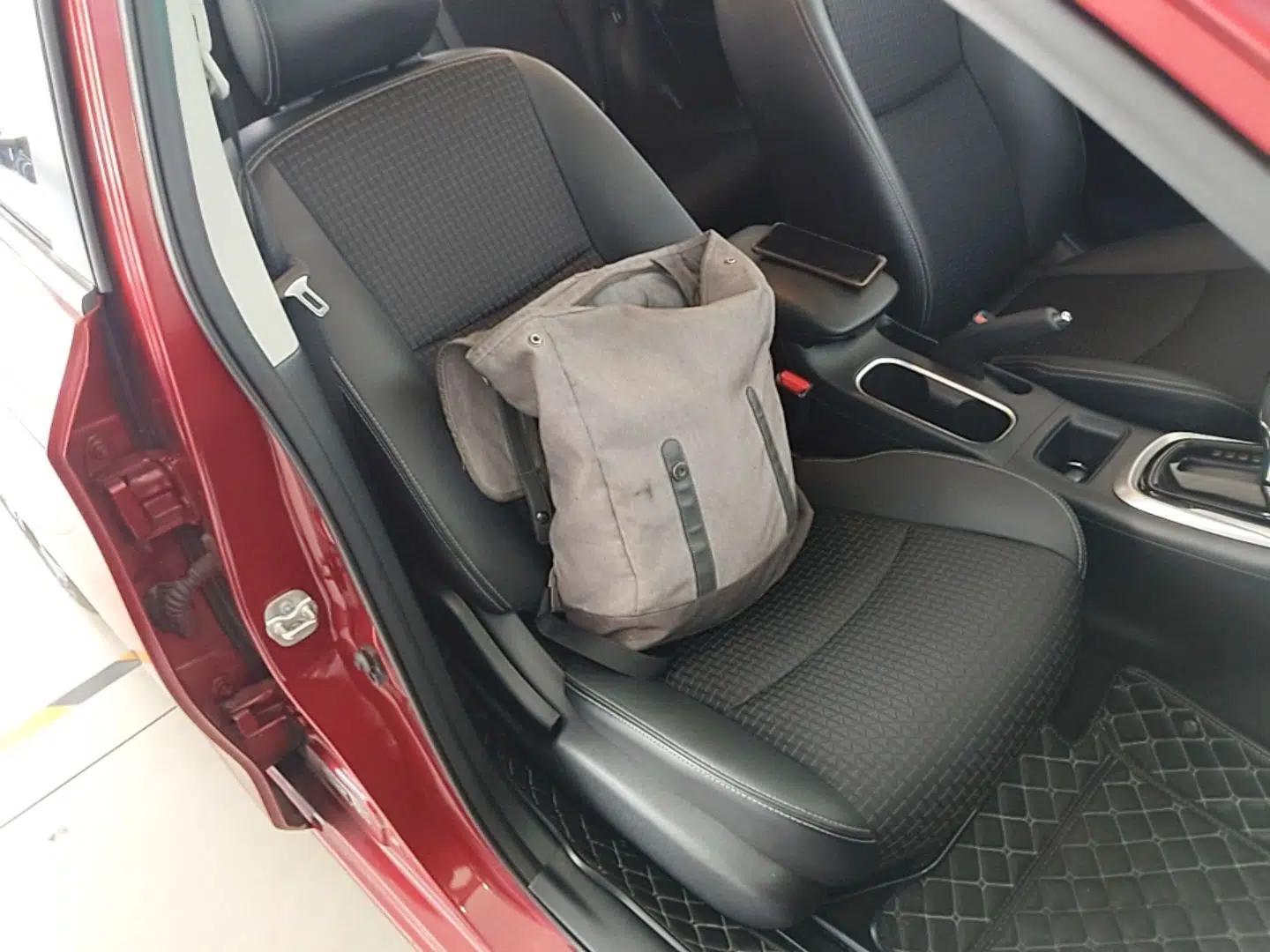 Nissan Tiida 2019 1.6L CVT Smart Drive Version China VI Standard — миниатюра 19