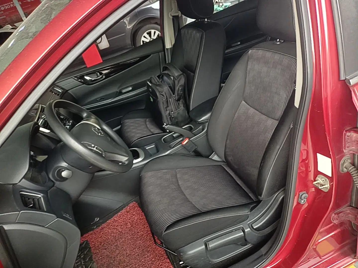 Nissan Tiida 2016 1.6L CVT Cool Dynamic Edition — миниатюра 17