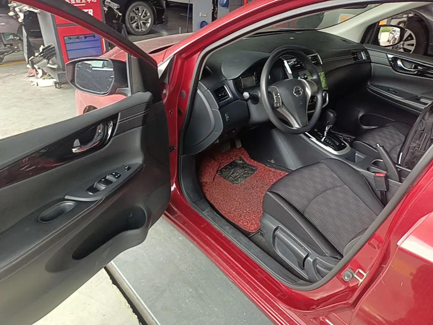Nissan Tiida 2016 1.6L CVT Cool Dynamic Edition — миниатюра 18