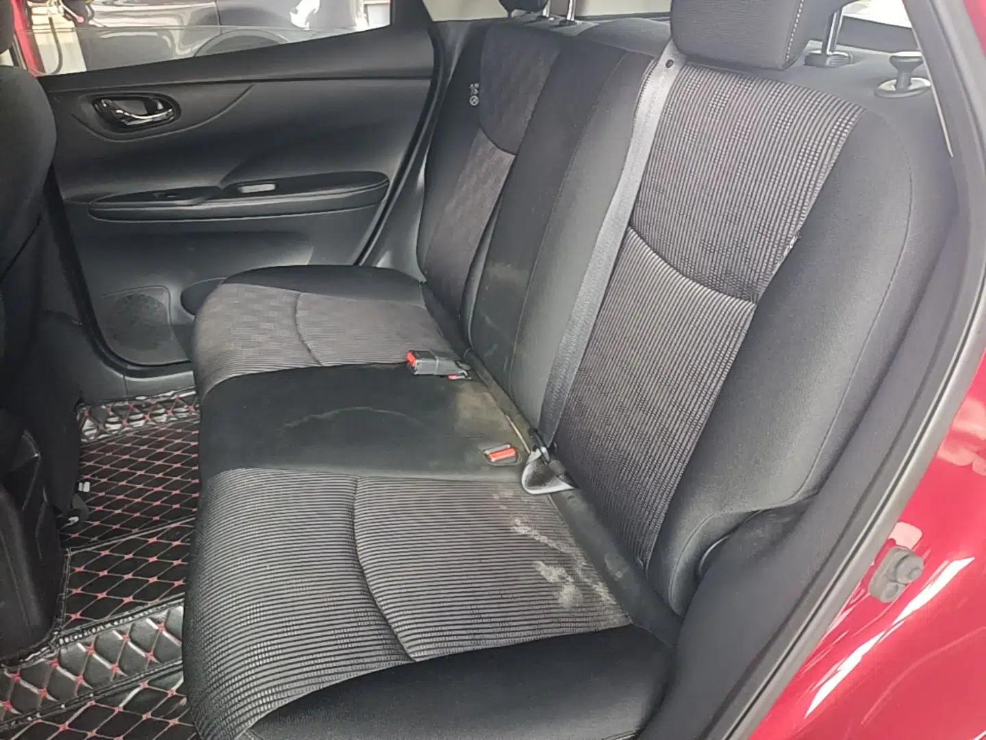 Nissan Tiida 2016 1.6L CVT Cool Dynamic Edition — миниатюра 20
