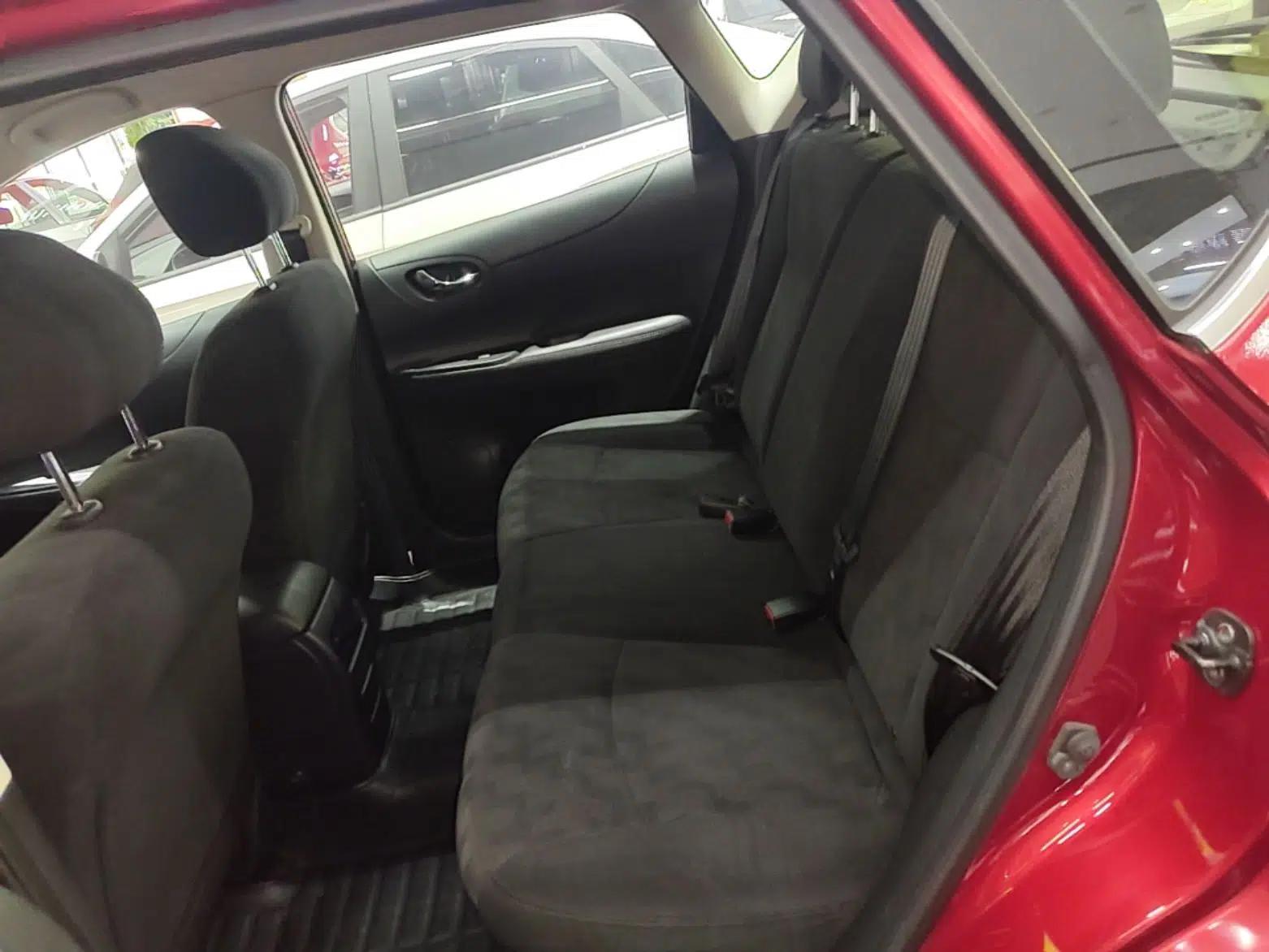 Nissan Tiida 2014 1.6L CVT Comfort Model — миниатюра 20