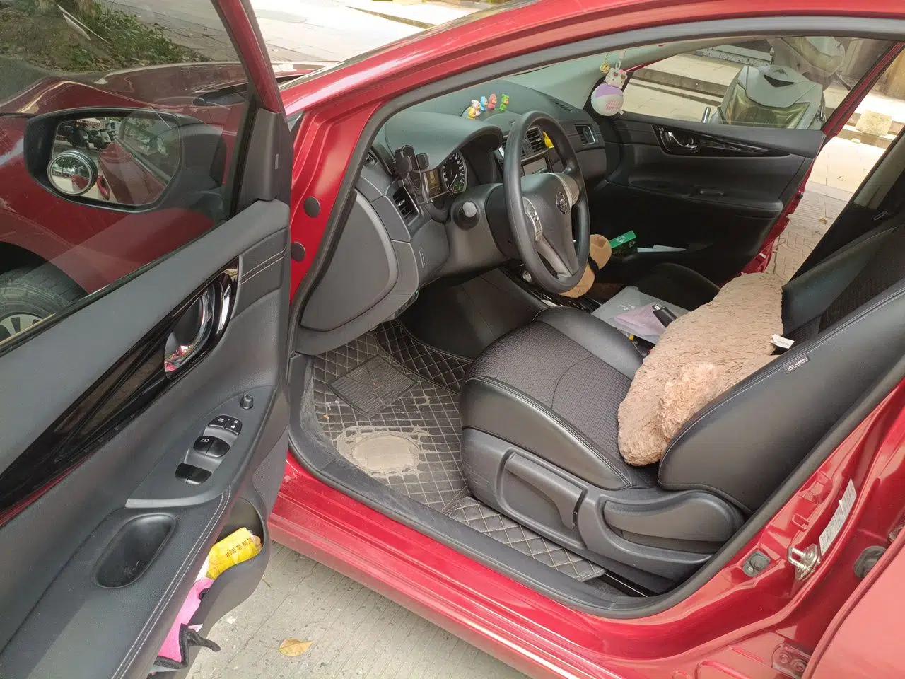 Nissan Tiida 2016 1.6L CVT Smart Drive Edition — миниатюра 16