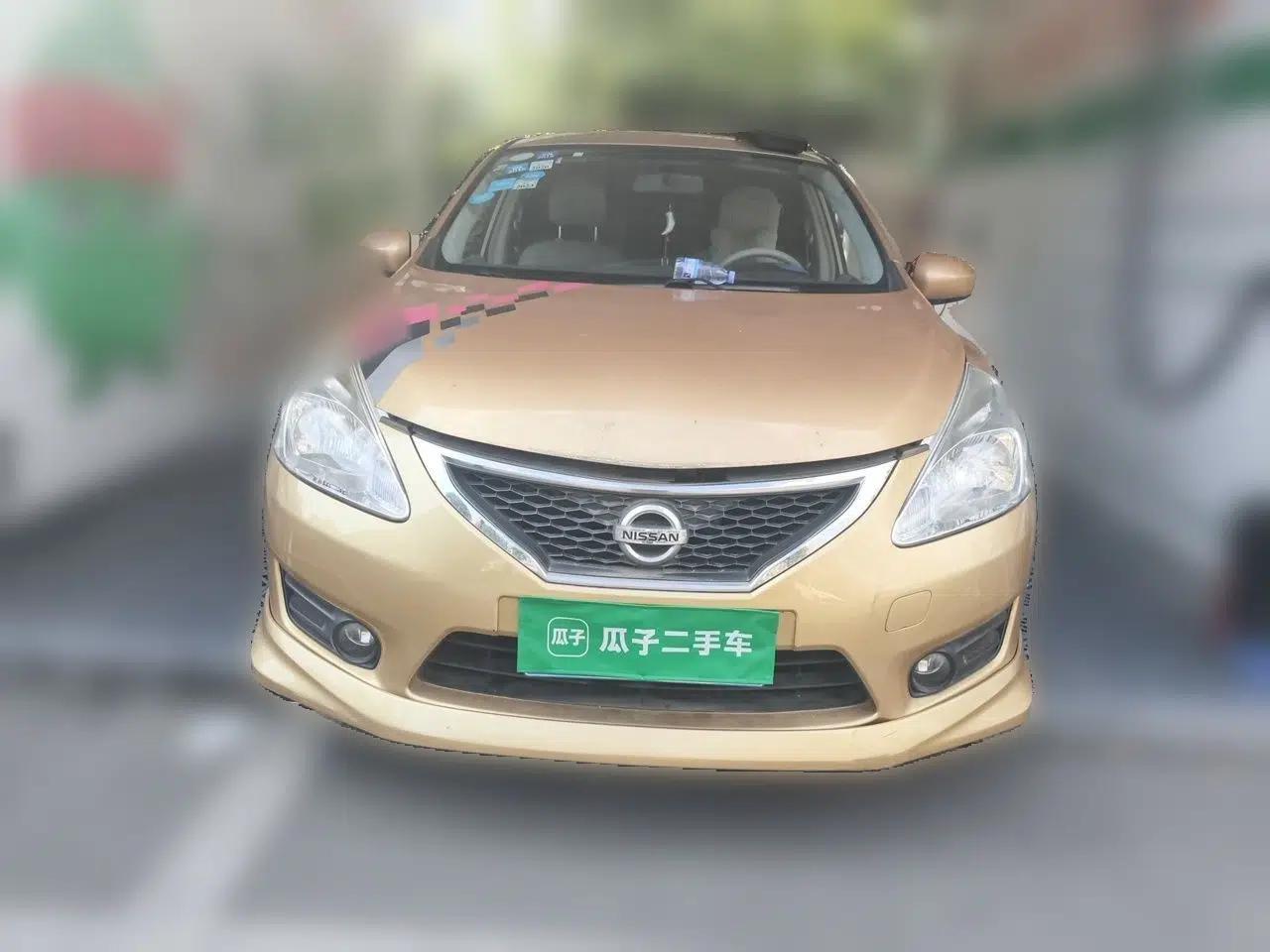 Nissan Tiida 2011 1.6L Manual Comfort Edition — миниатюра 2