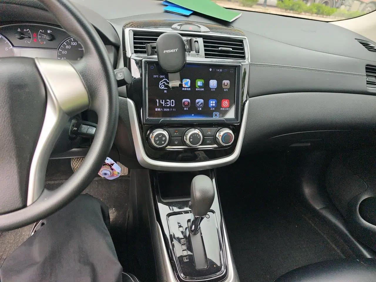 Nissan Tiida 2019 1.6L CVT Cool Edition China VI Standard — миниатюра 13