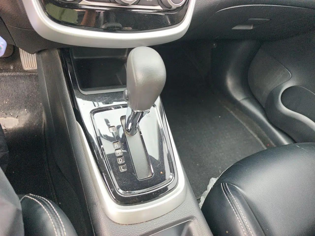 Nissan Tiida 2019 1.6L CVT Cool Edition China VI Standard — миниатюра 14