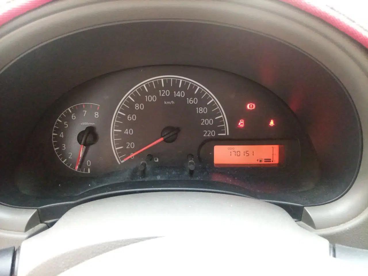 Nissan Sunny 2014 1.5XE Manual Comfort Edition — миниатюра 11
