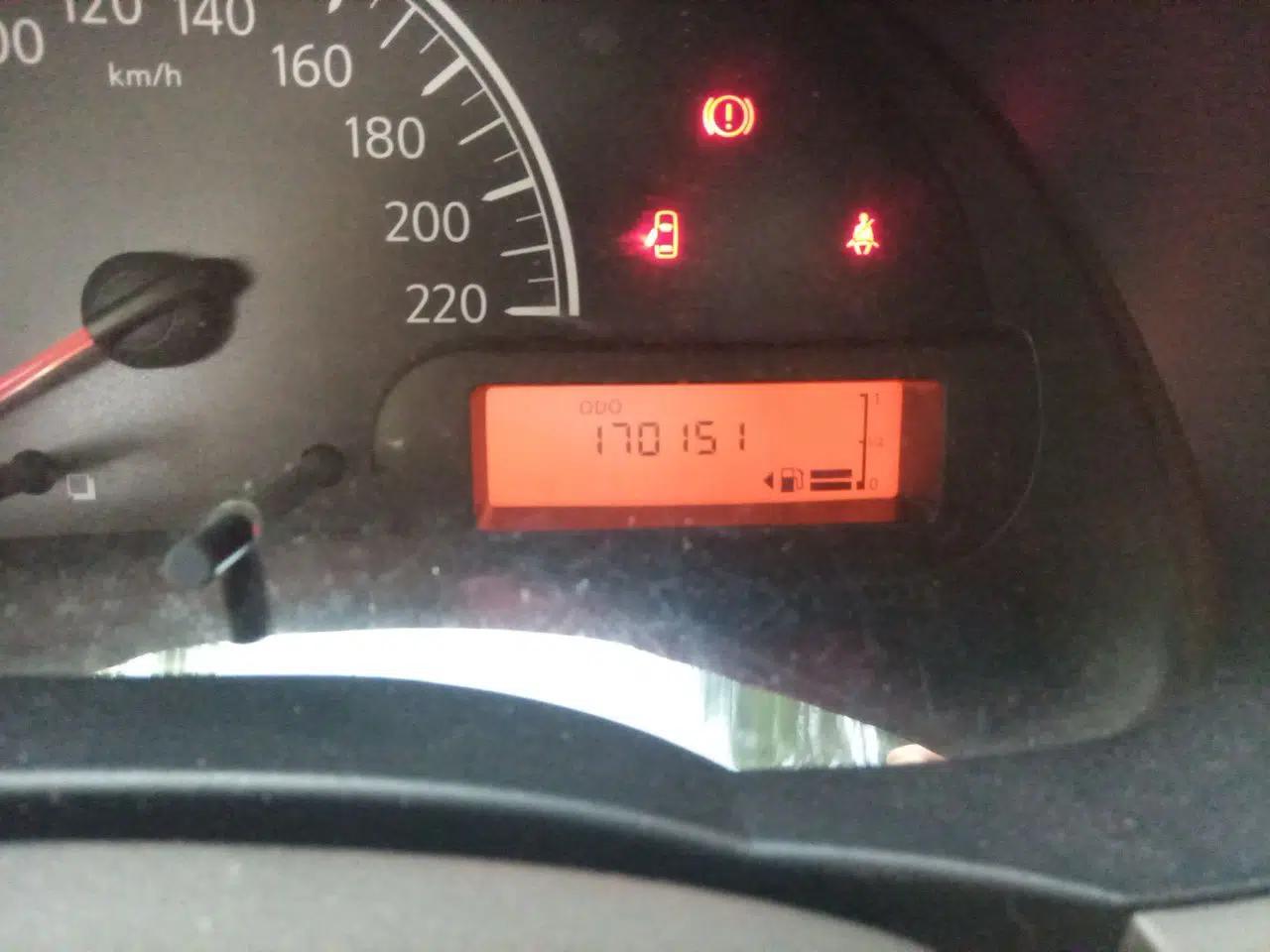 Nissan Sunny 2014 1.5XE Manual Comfort Edition — миниатюра 12