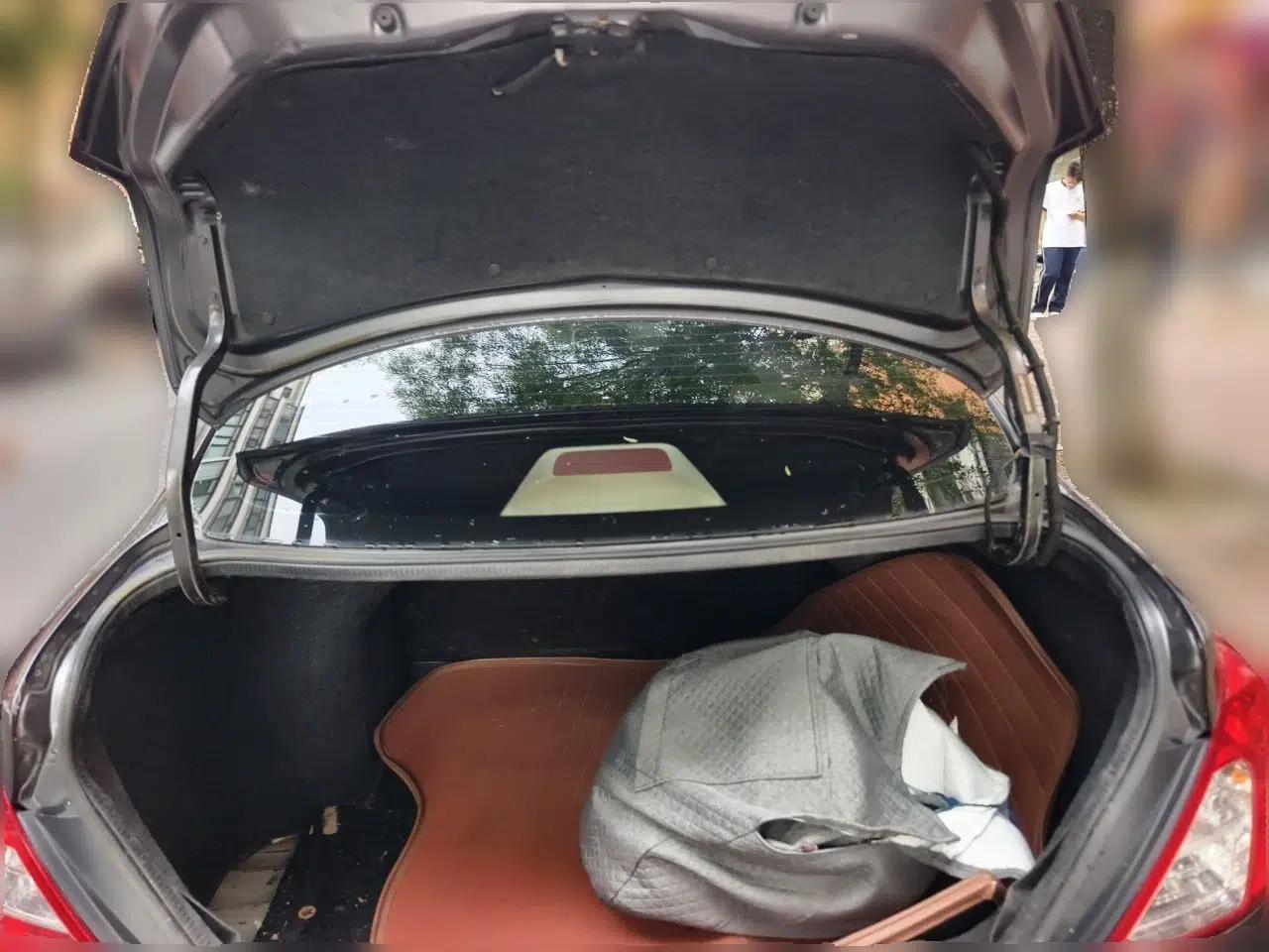 Nissan Sunny 2014 1.5XE Manual Elite Edition — миниатюра 19