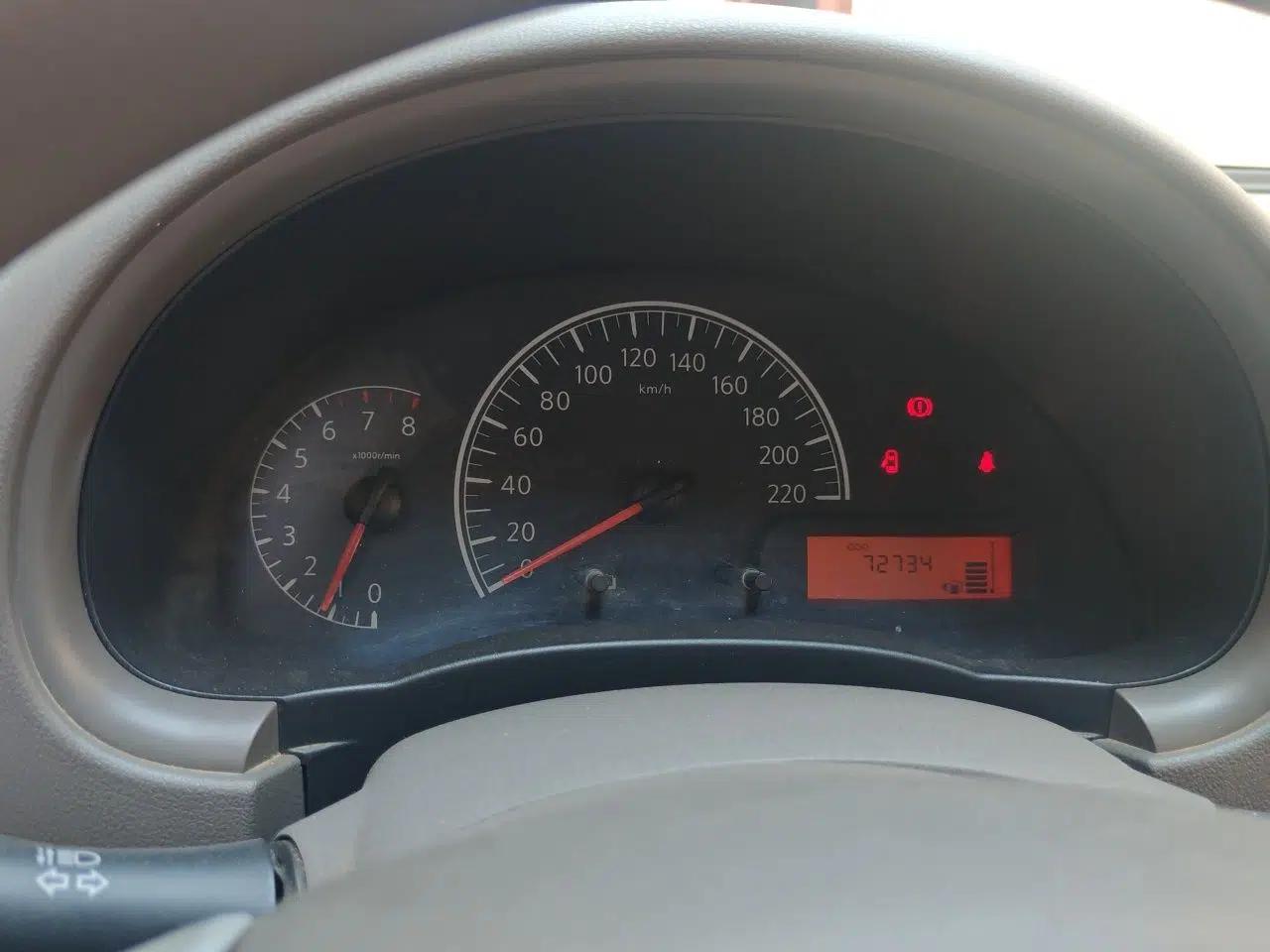 Nissan Sunny 2015 1.5XE Manual Comfort Edition — миниатюра 12