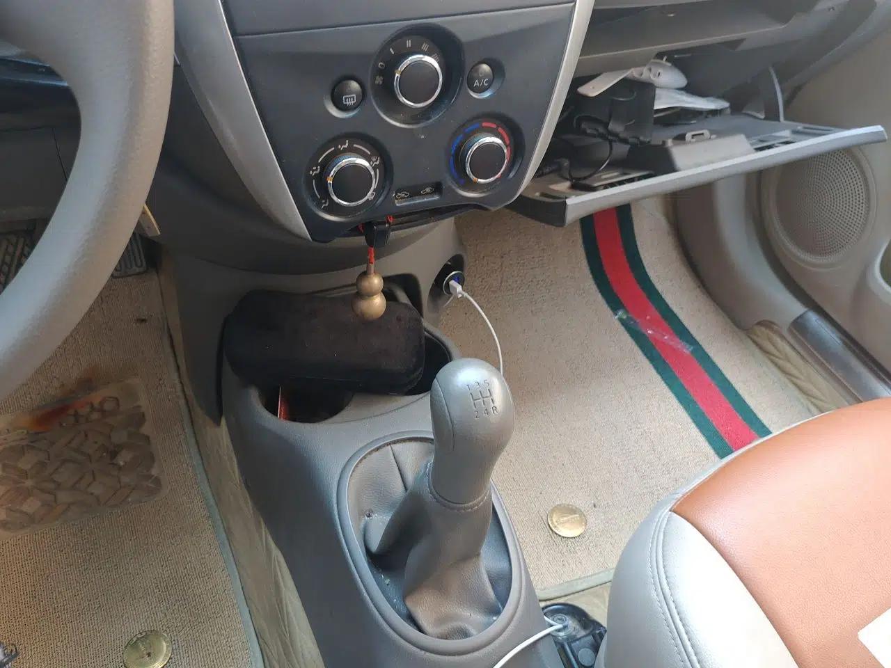 Nissan Sunny 2015 1.5XE Manual Comfort Edition — миниатюра 14