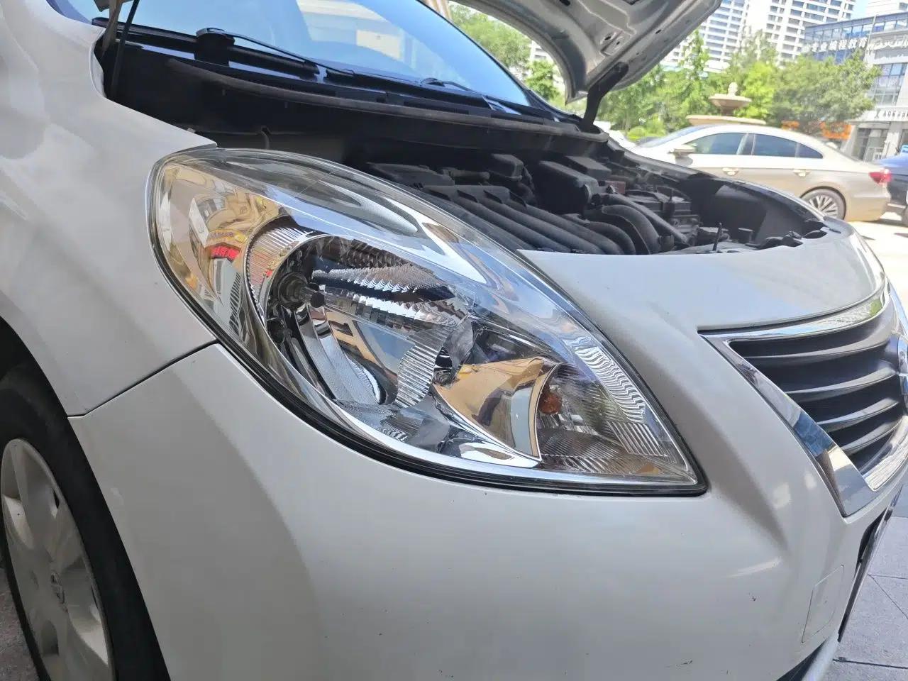 Nissan Sunny 2011 1.5XE CVT Comfort Edition — миниатюра 7