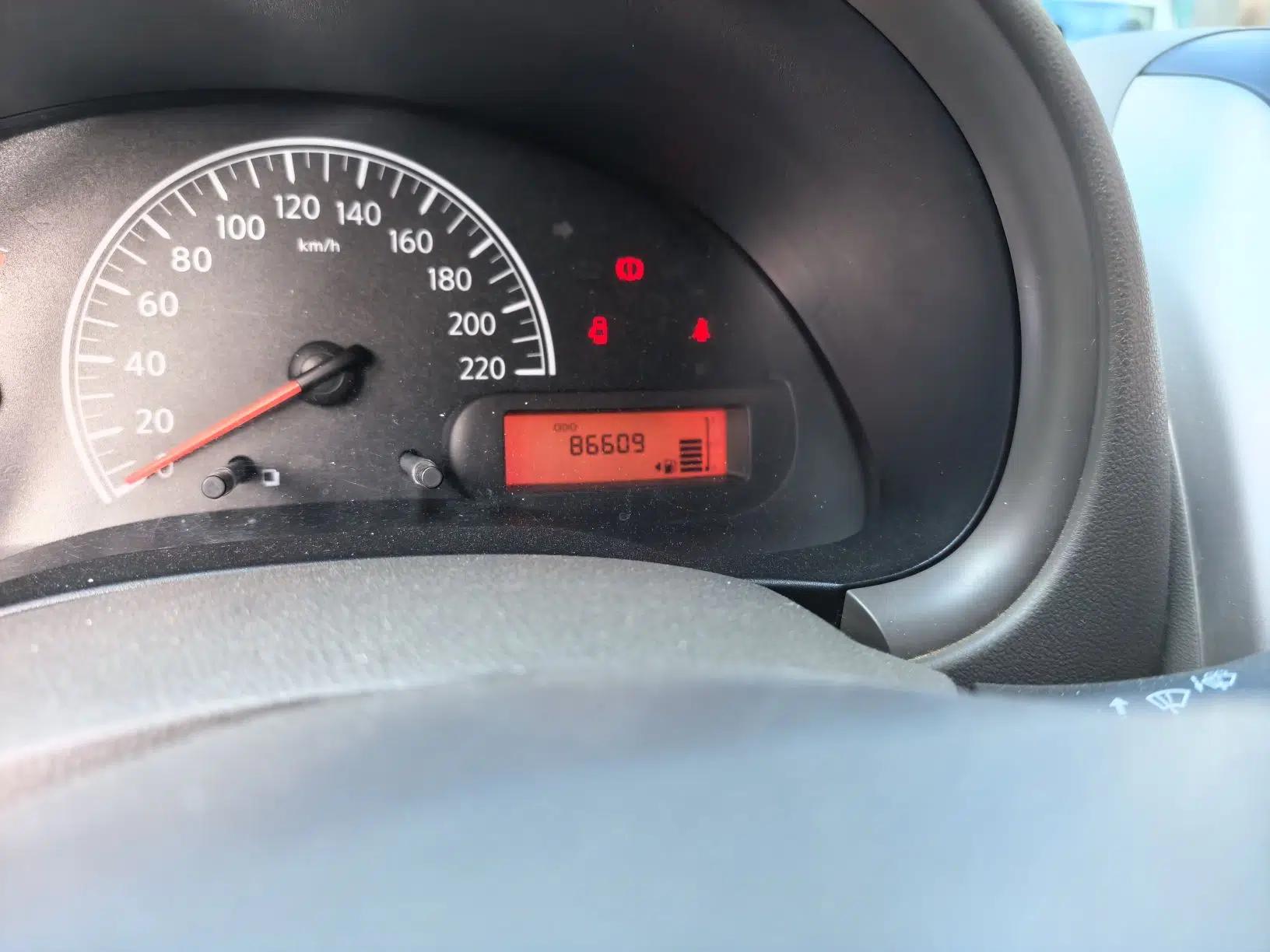 Nissan Sunny 2014 1.5XE Manual Elite Edition — миниатюра 12