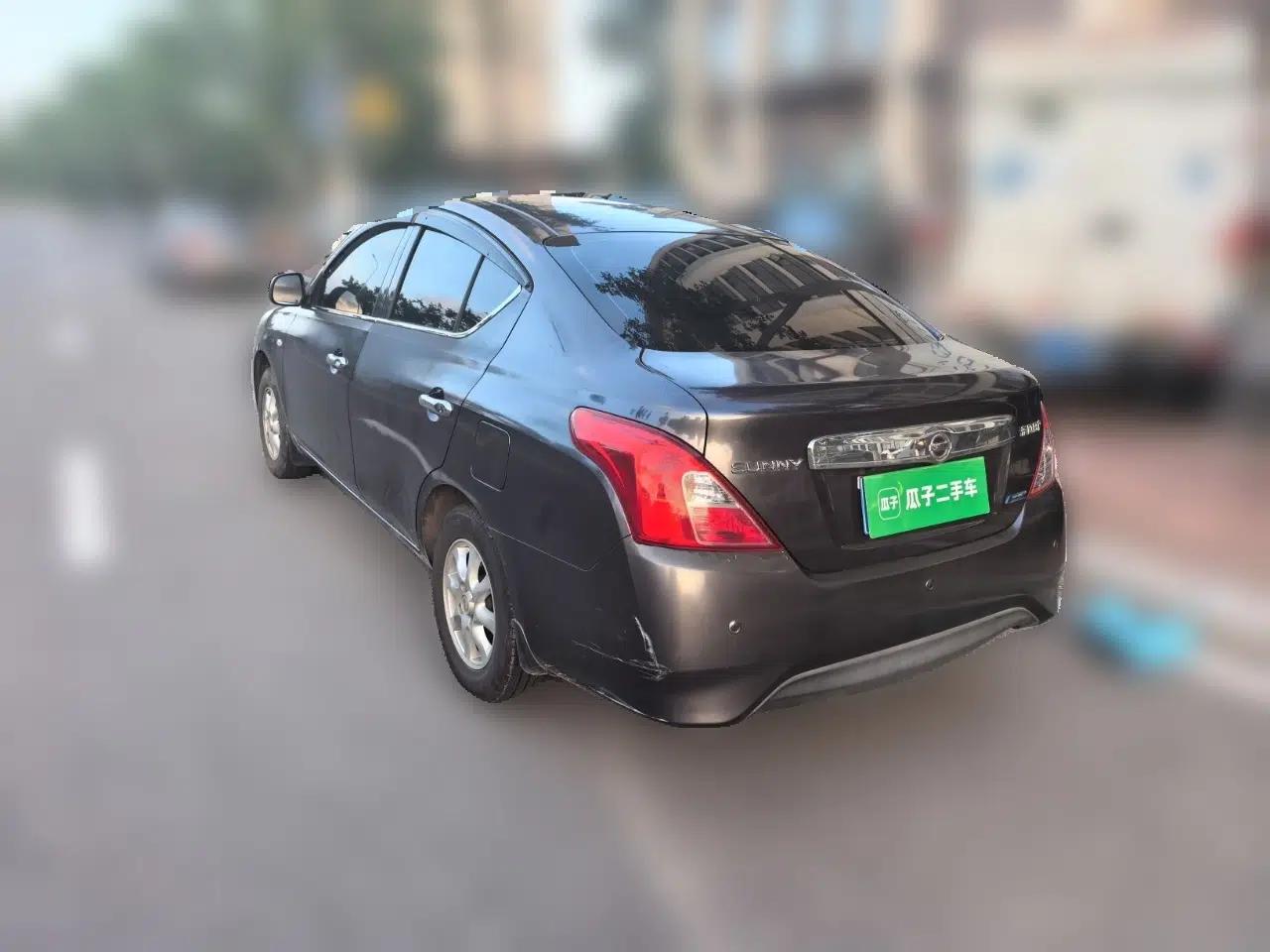 Nissan Sunny 2014 1.5XE Manual Elite Edition — миниатюра 4
