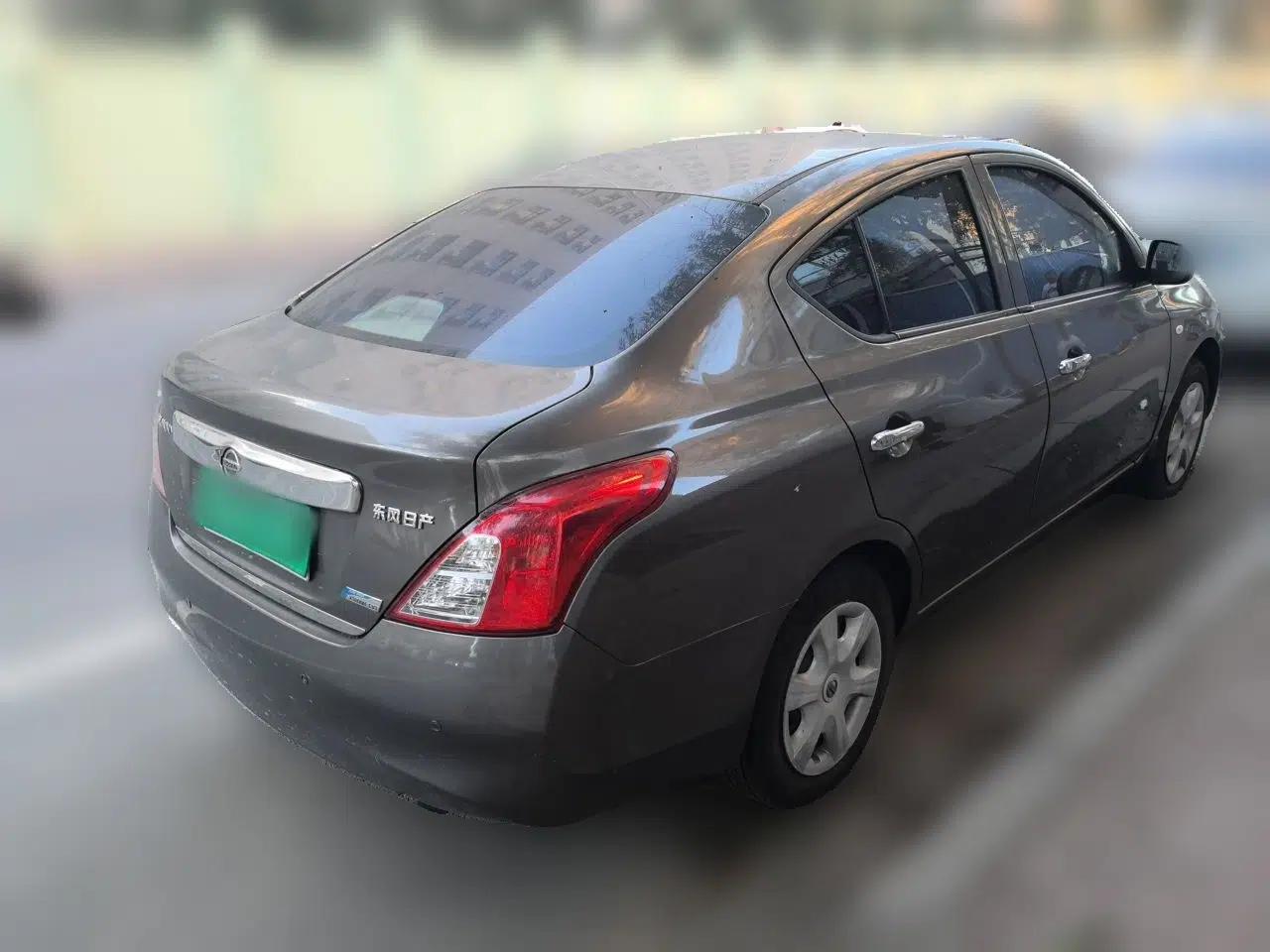 Nissan Sunny 2011 1.5XE CVT Comfort Edition — миниатюра 6