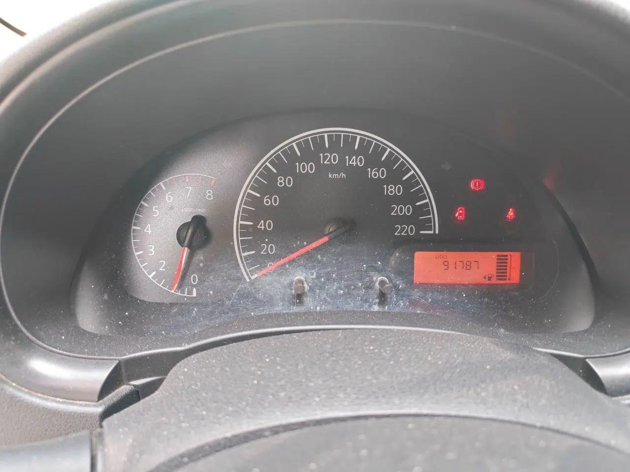 Nissan Sunny 2015 1.5XE Manual Master Edition — миниатюра 11