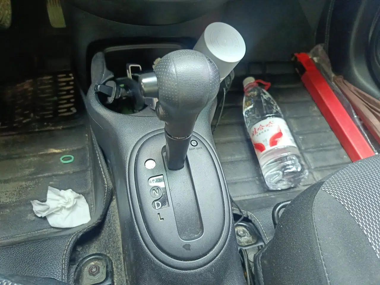 Nissan Sunny 2014 1.5XE CVT Elite Edition — миниатюра 14