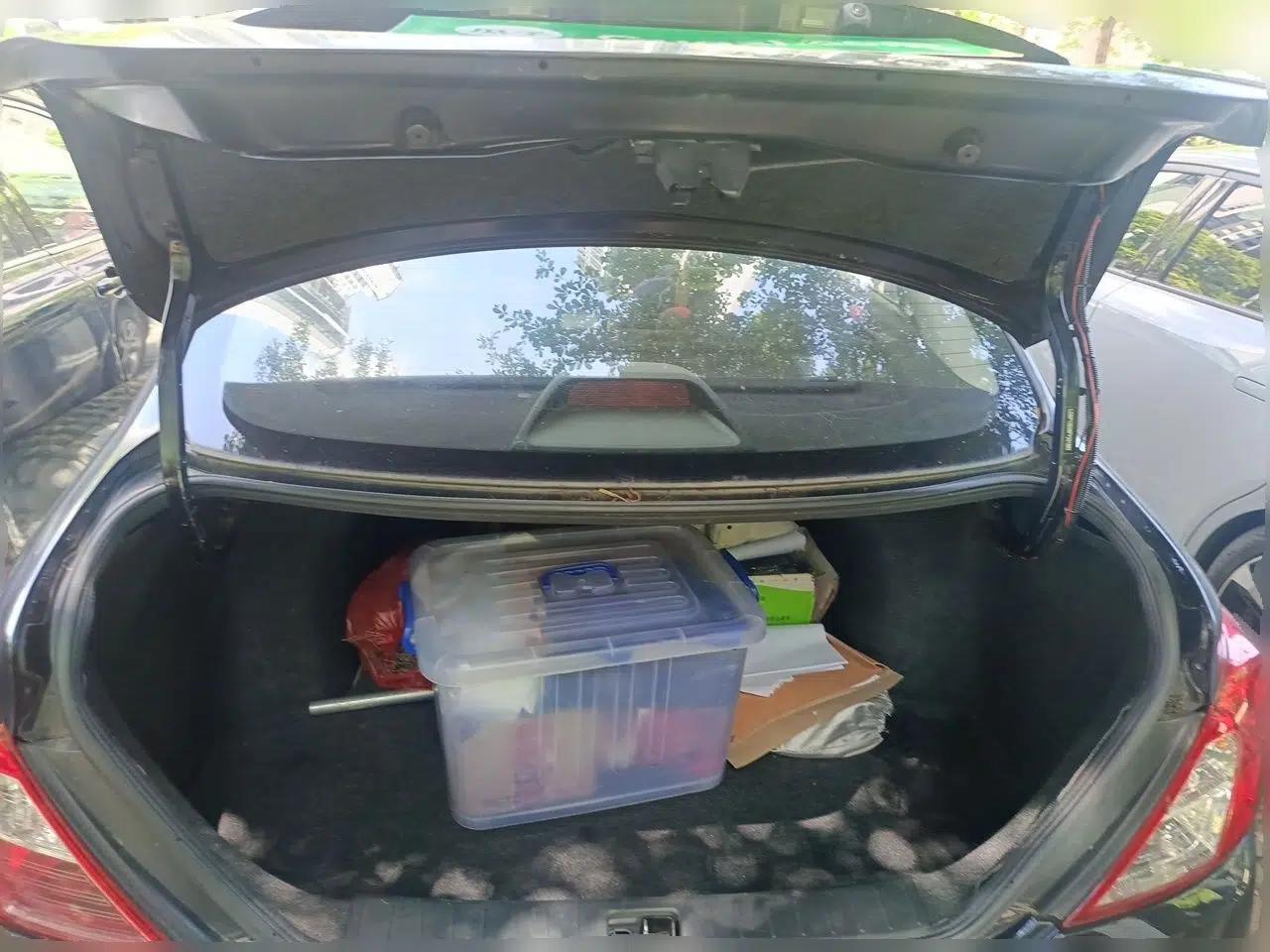 Nissan Sunny 2014 1.5XE CVT Elite Edition — миниатюра 19