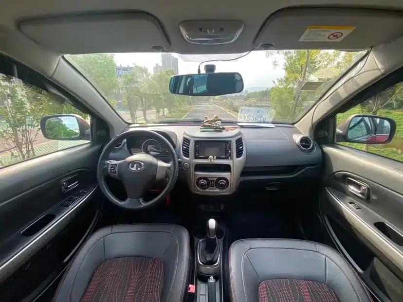 Great Wall M4 2012 1.5L Manual Elite — миниатюра 8