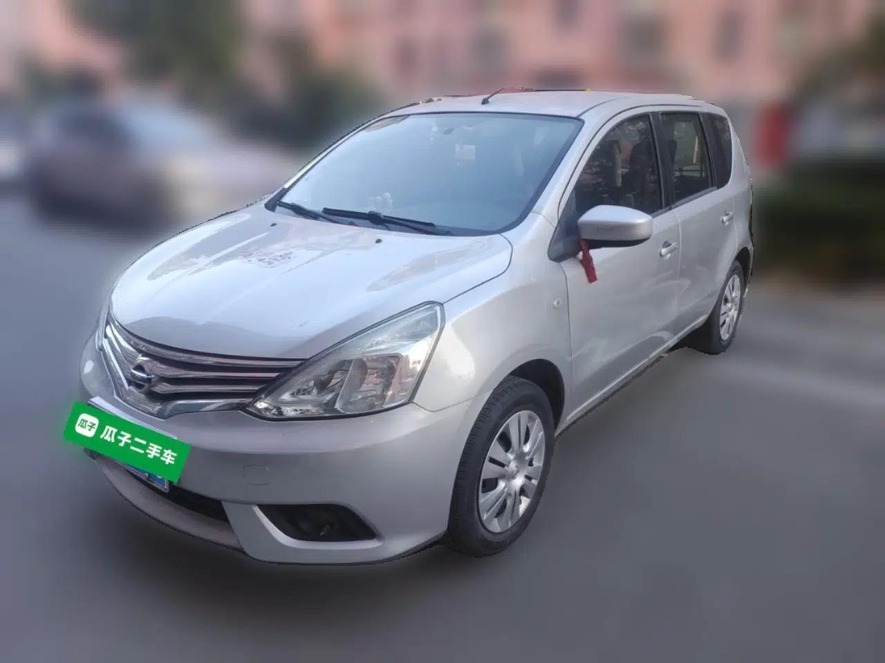 Nissan Livina 2013 1.6XE Manual Comfort Edition — миниатюра 1