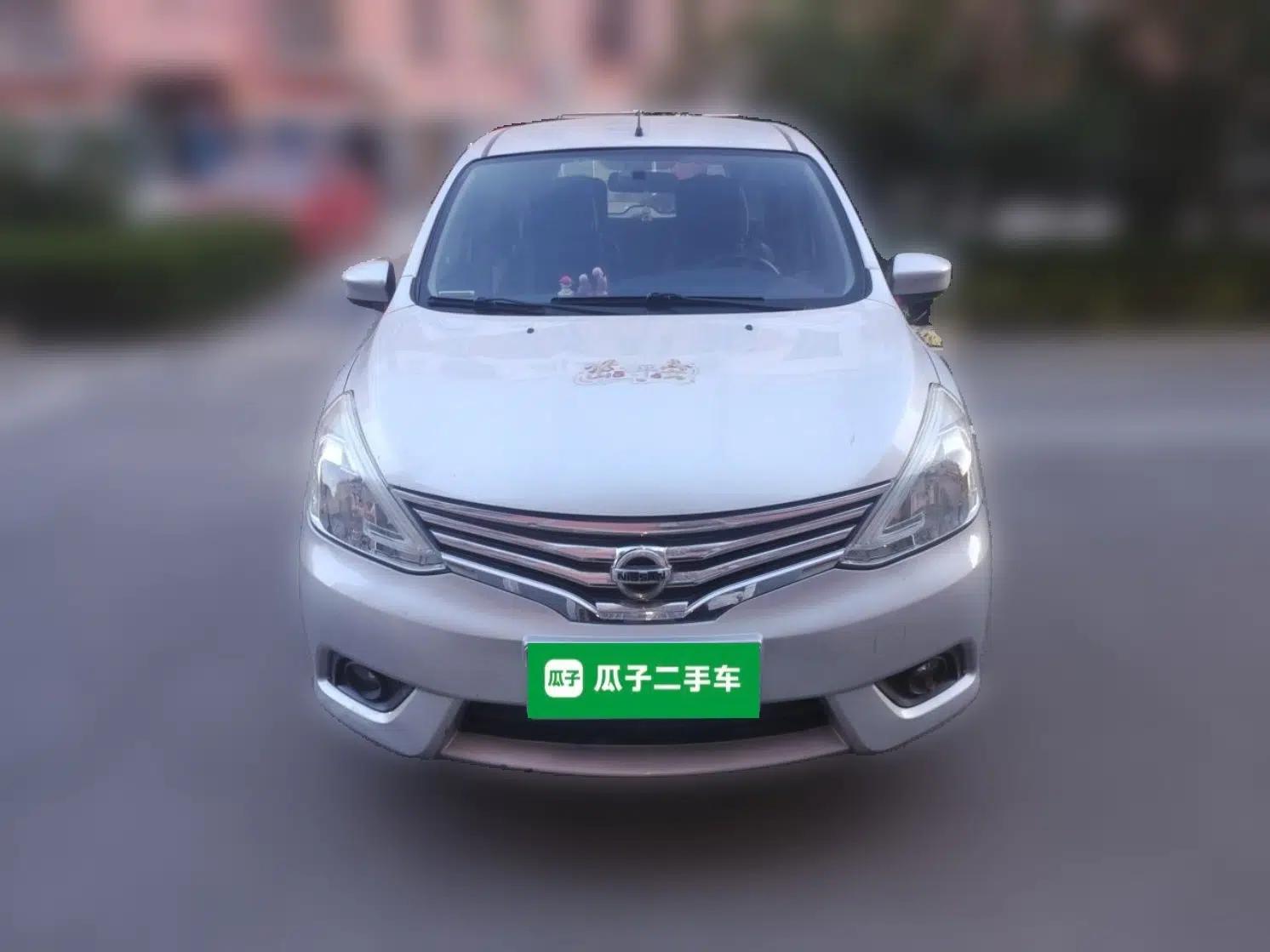 Nissan Livina 2013 1.6XE Manual Comfort Edition — миниатюра 2