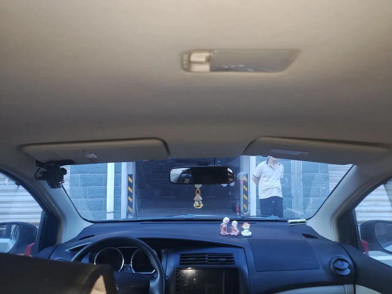 Nissan Livina 2013 1.6XE Manual Comfort Edition — миниатюра 18