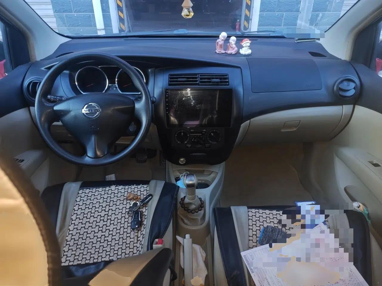Nissan Livina 2013 1.6XE Manual Comfort Edition — миниатюра 9