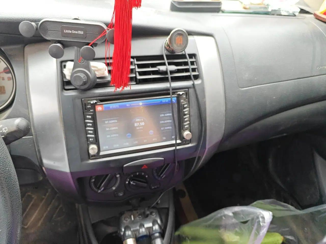 Nissan Livina 2008 Jingrui 1.6L Manual Smart Edition — миниатюра 13