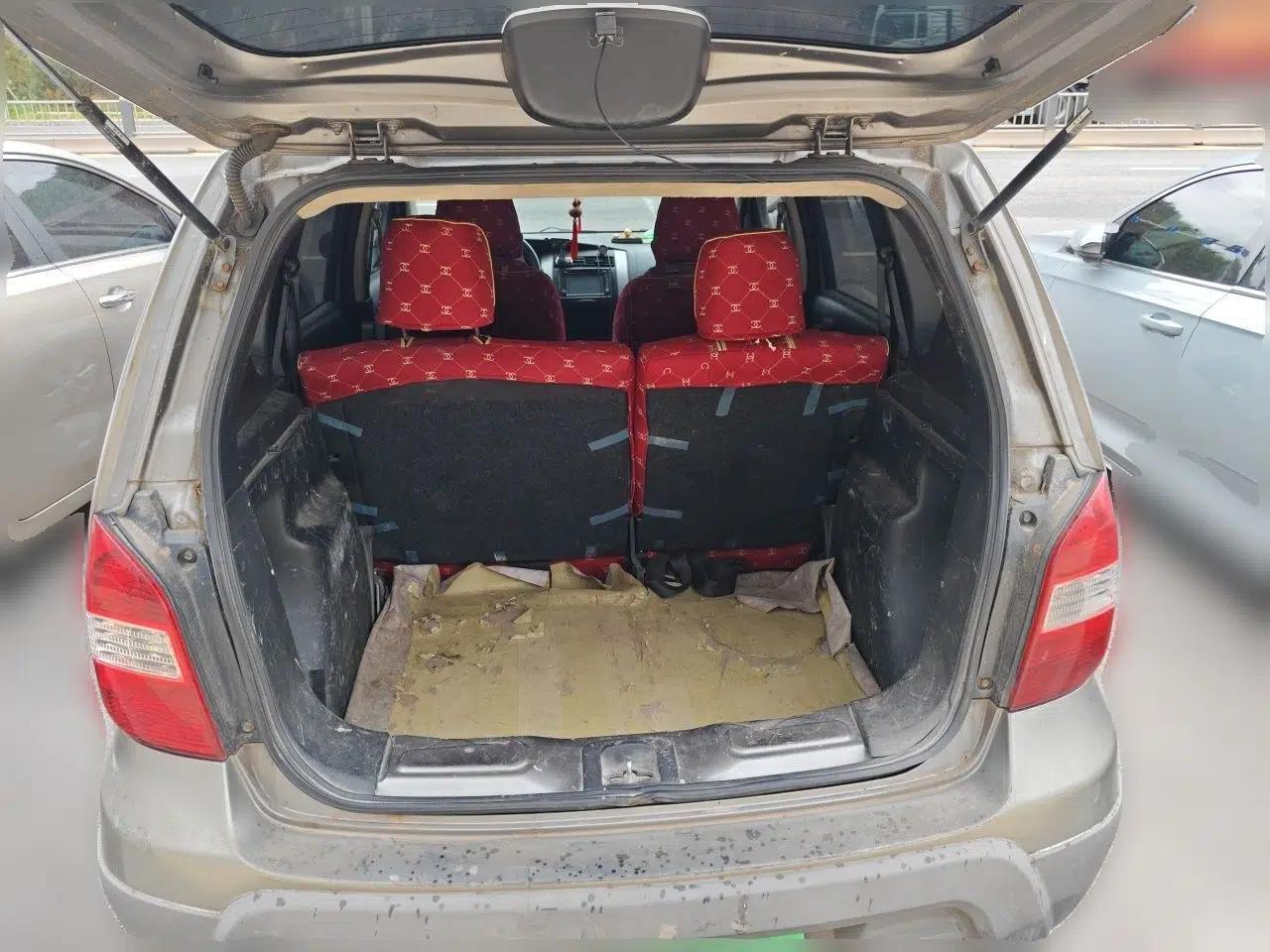 Nissan Livina 2008 Jingrui 1.6L Manual Smart Edition — миниатюра 19