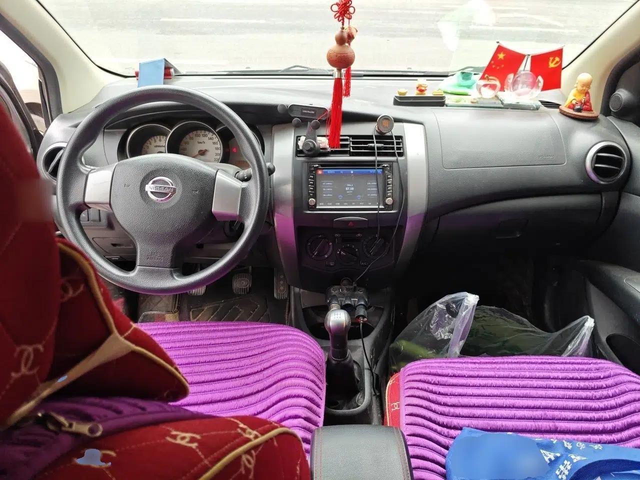 Nissan Livina 2008 Jingrui 1.6L Manual Smart Edition — миниатюра 9