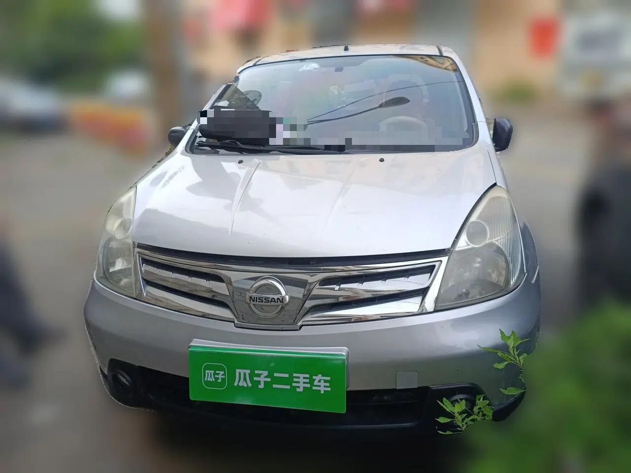Nissan Livina 2010 Jingyue Edition 1.6L Automatic All-in-One Model — миниатюра 2