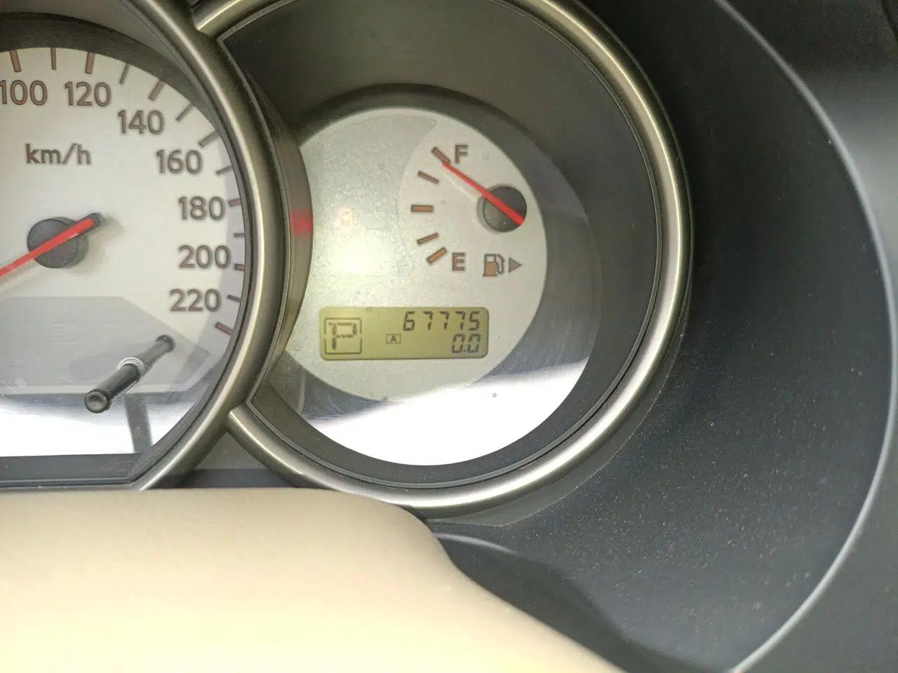 Nissan Livina 2010 Jingyue Edition 1.6L Automatic All-in-One Model — миниатюра 12