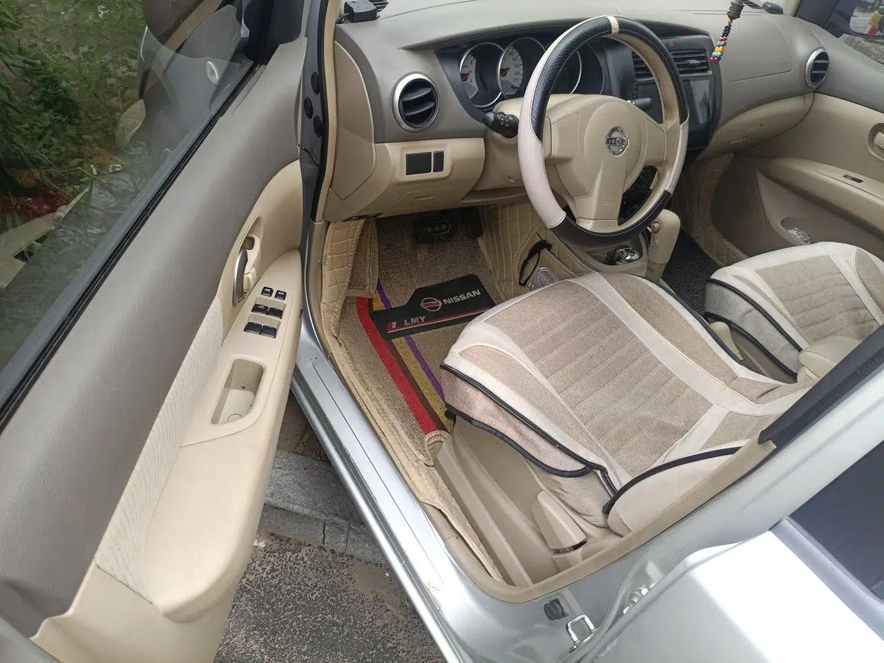 Nissan Livina 2010 Jingyue Edition 1.6L Automatic All-in-One Model — миниатюра 16